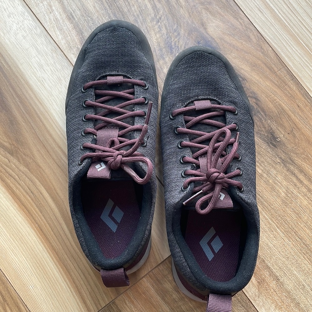 W’s Black Diamond Circuit performance lifestyle approach shoe/ size 8